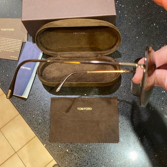 Tom Ford - Colette Butterfly Sunglasses - Picture 5 of 8